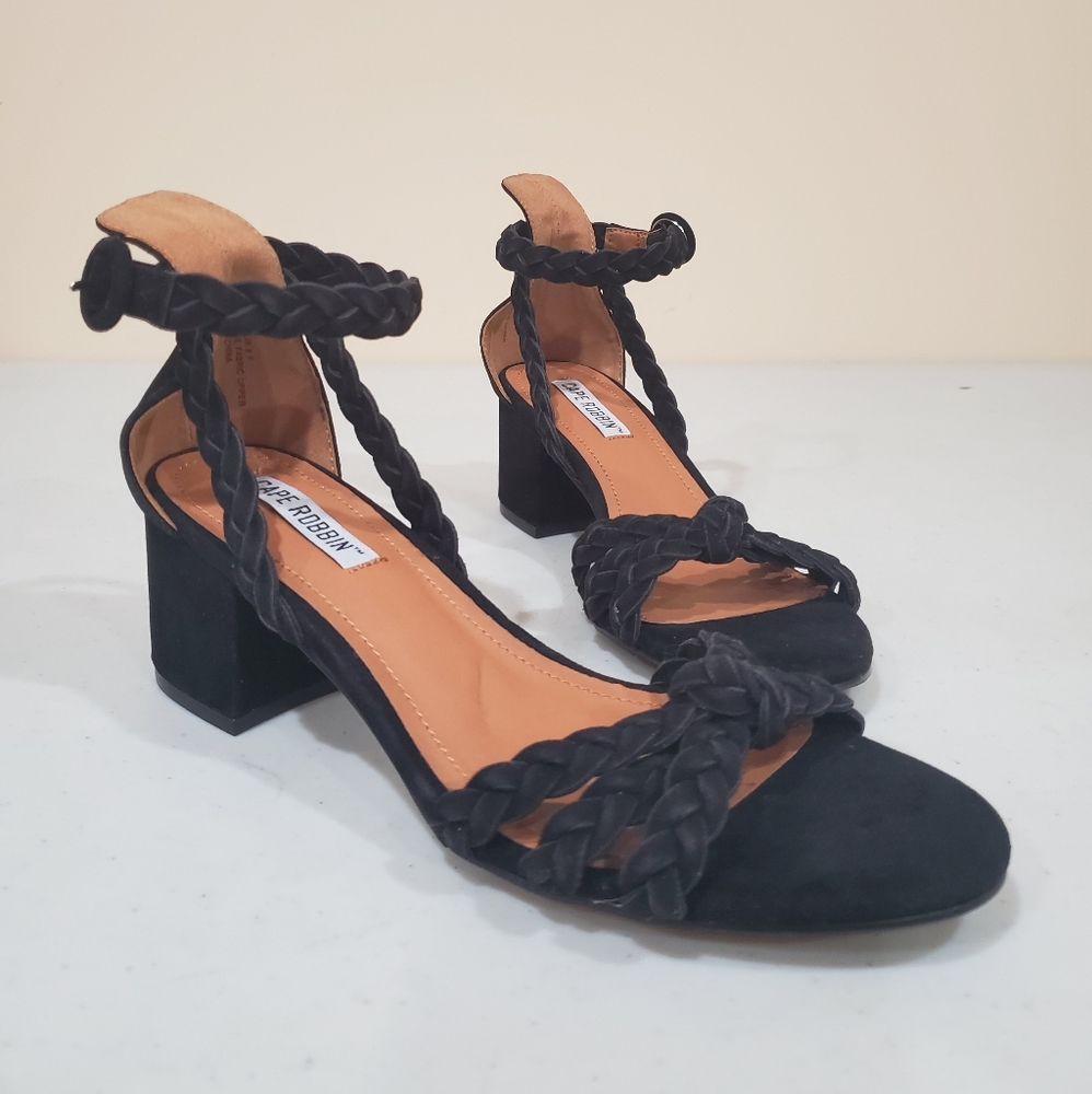NWOB Cape Robbin Braided Block Heels Black